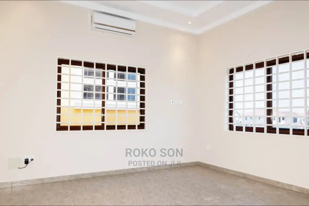 4bdrm Duplex in Dr Roko, Spintex for sale