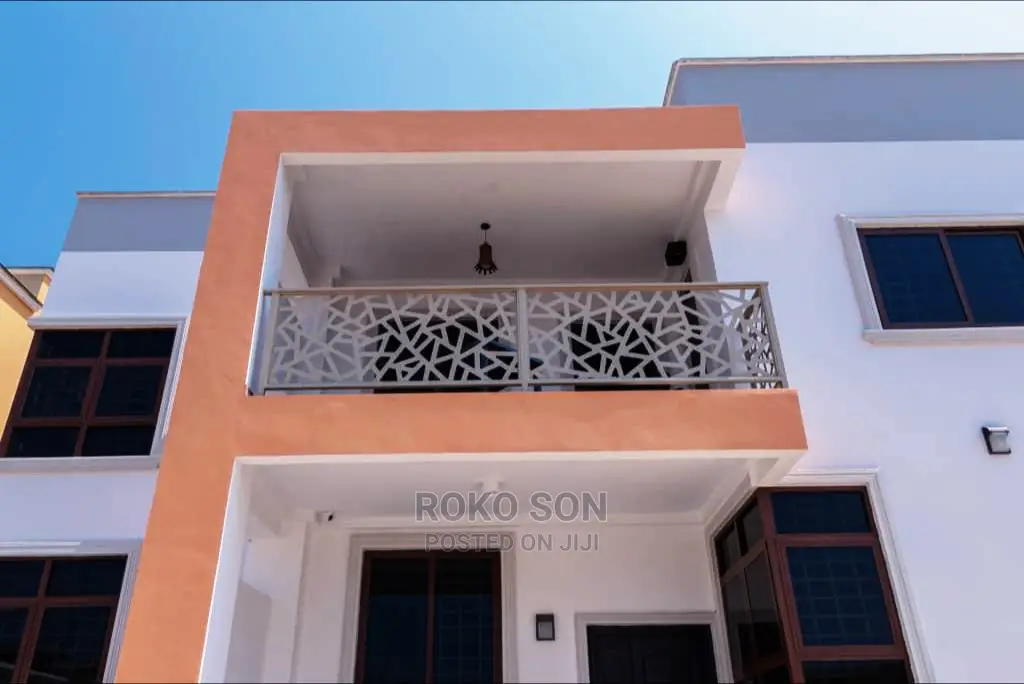 4bdrm Duplex in Dr Roko, Spintex for sale