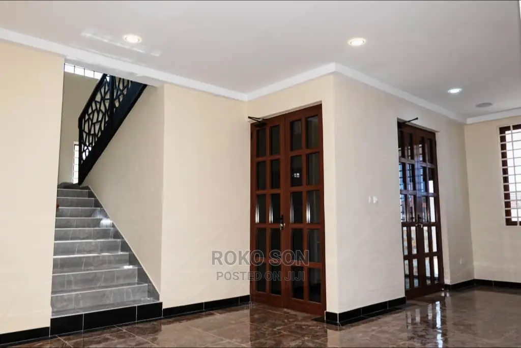 4bdrm Duplex in Dr Roko, Spintex for sale