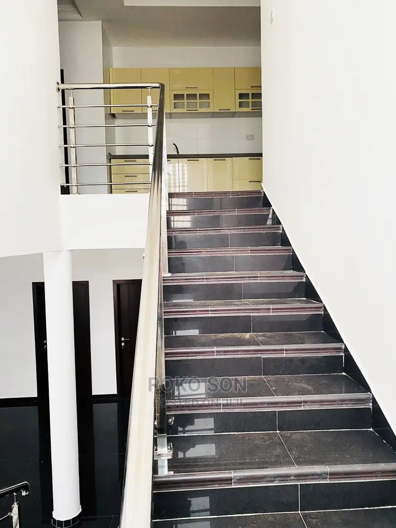 4bdrm Duplex in Dr Roko, Adjiriganor for rent