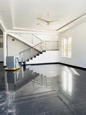4bdrm Duplex in Dr Roko, Adenta for sale
