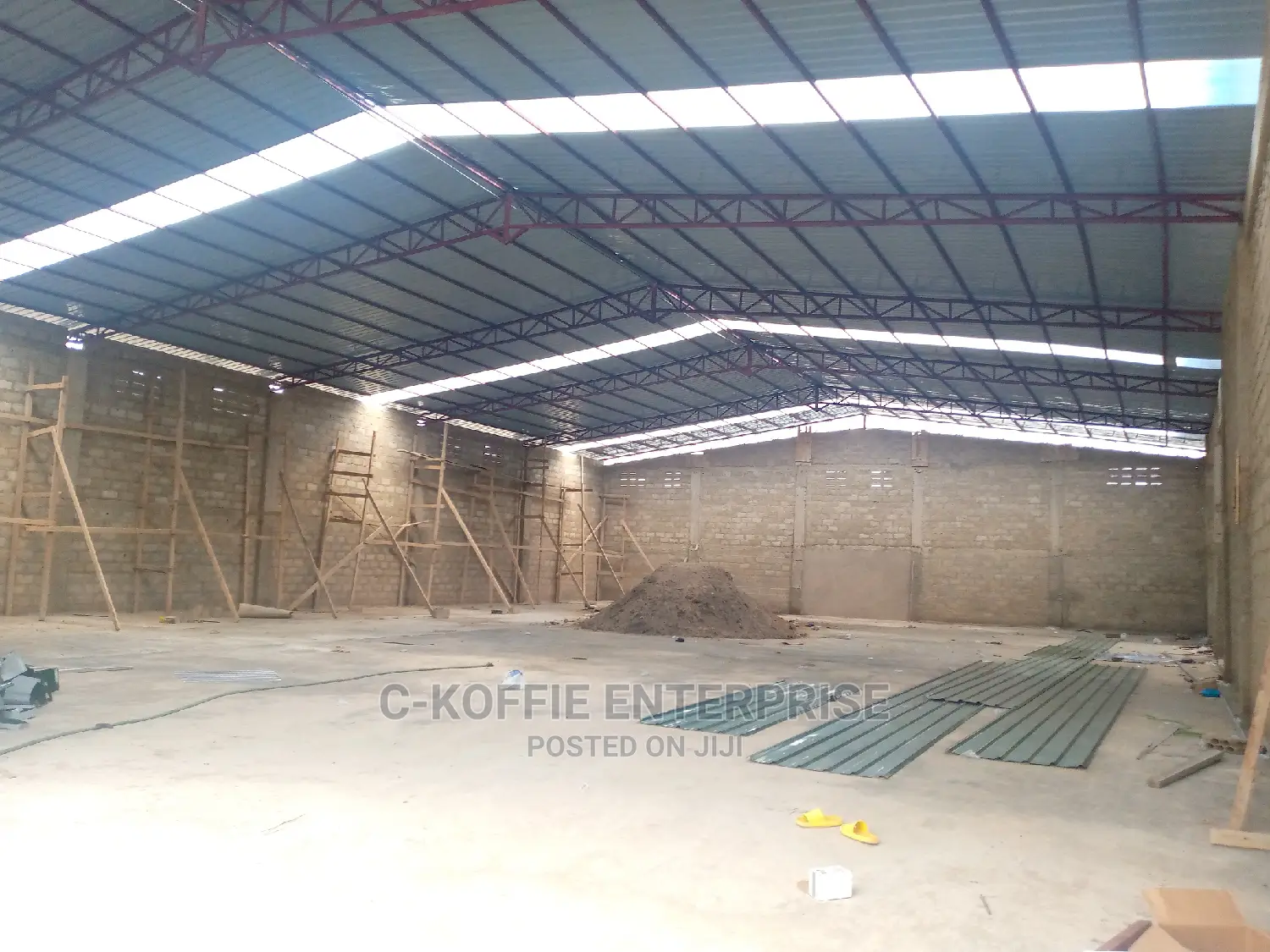 1600 Sqm Warehouse at North Kaneshie 4 Rent