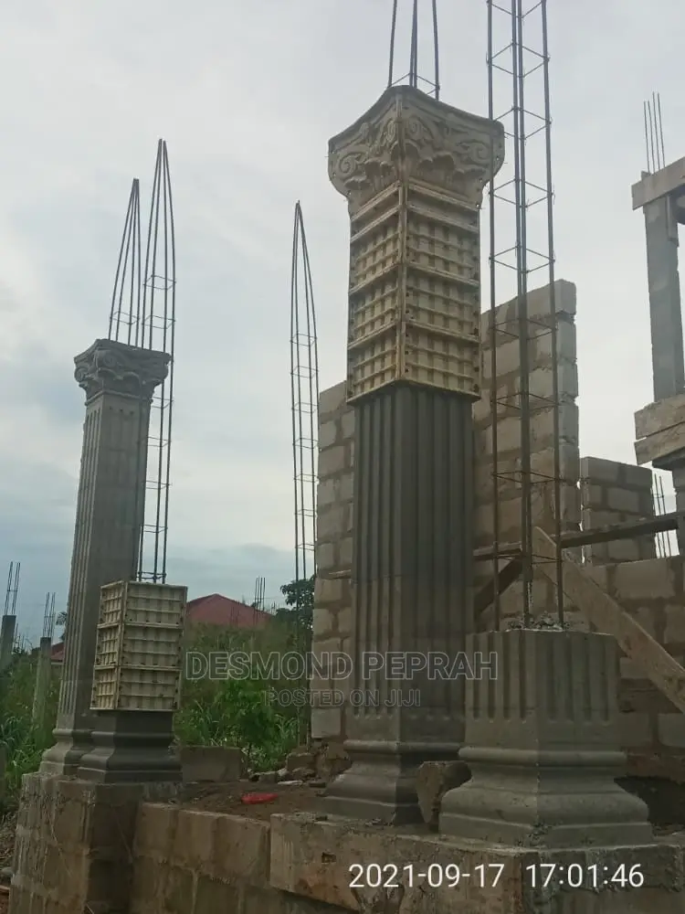 Plastic Moulding Pillars