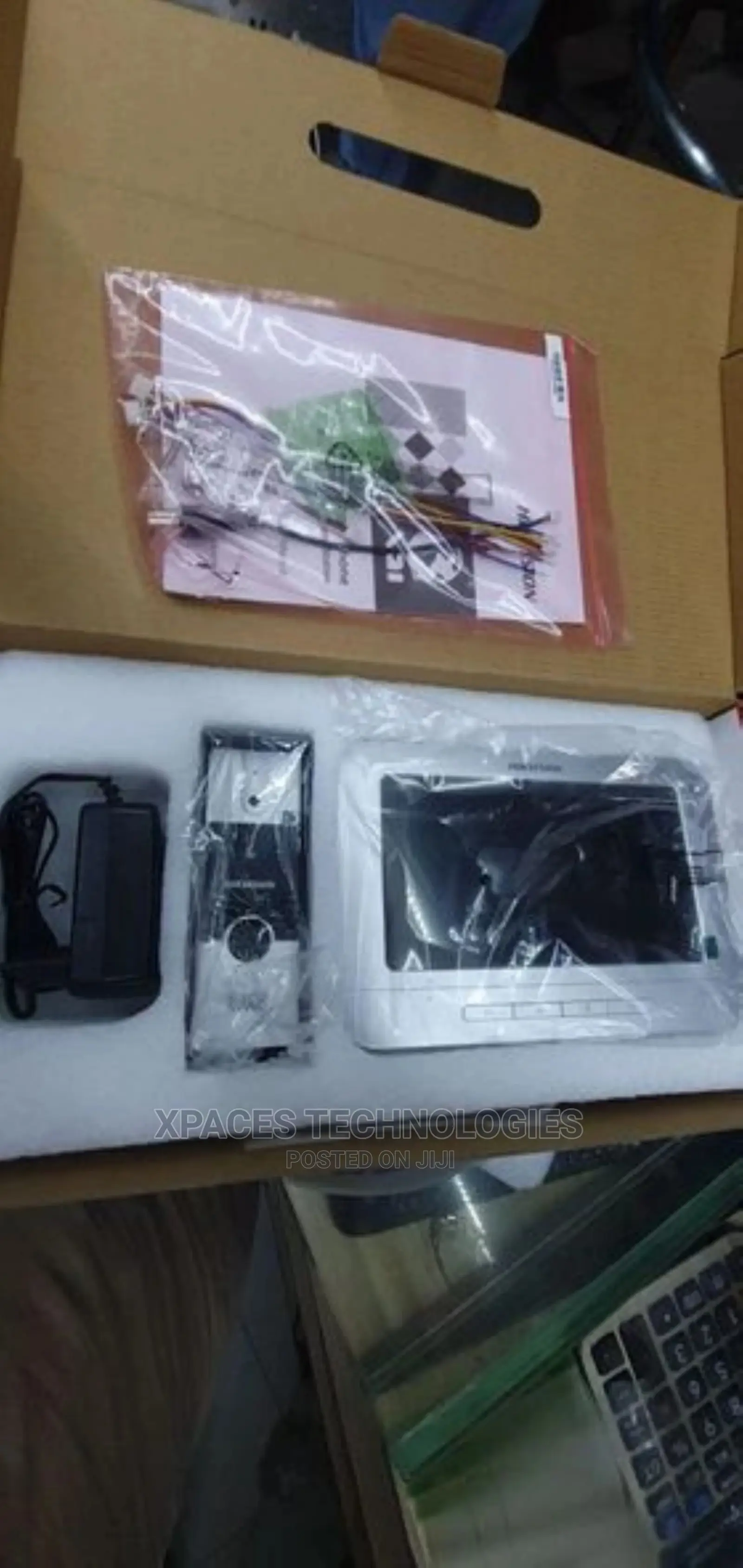 Hikvision 7-Inch Video Analog Door Phone