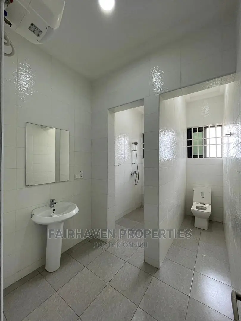 2bdrm Apartment in Fair Haven, Airport Residential Area for Rent