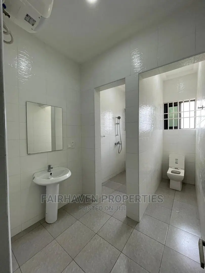 2bdrm Apartment in Fair Haven, Airport Residential Area for Rent