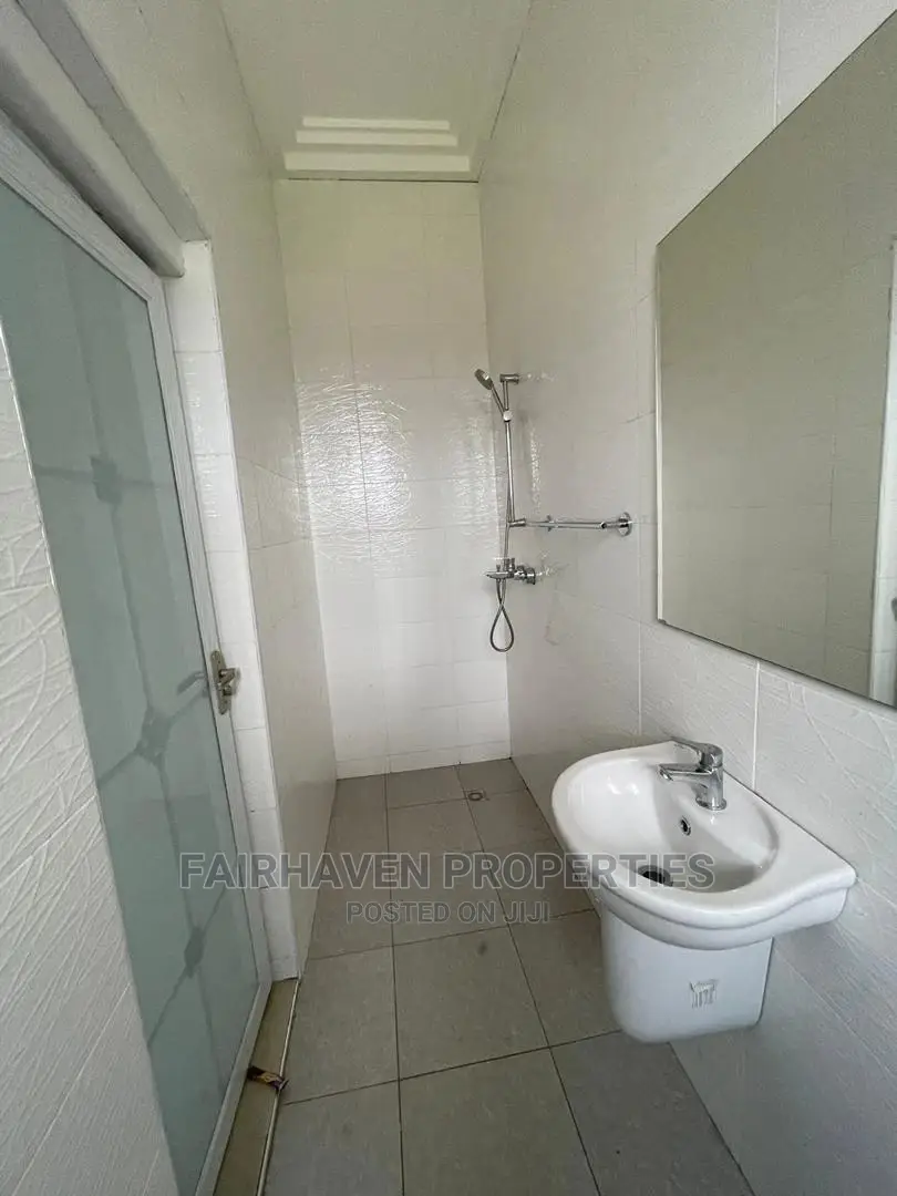 2bdrm Apartment in Fair Haven, Airport Residential Area for Rent