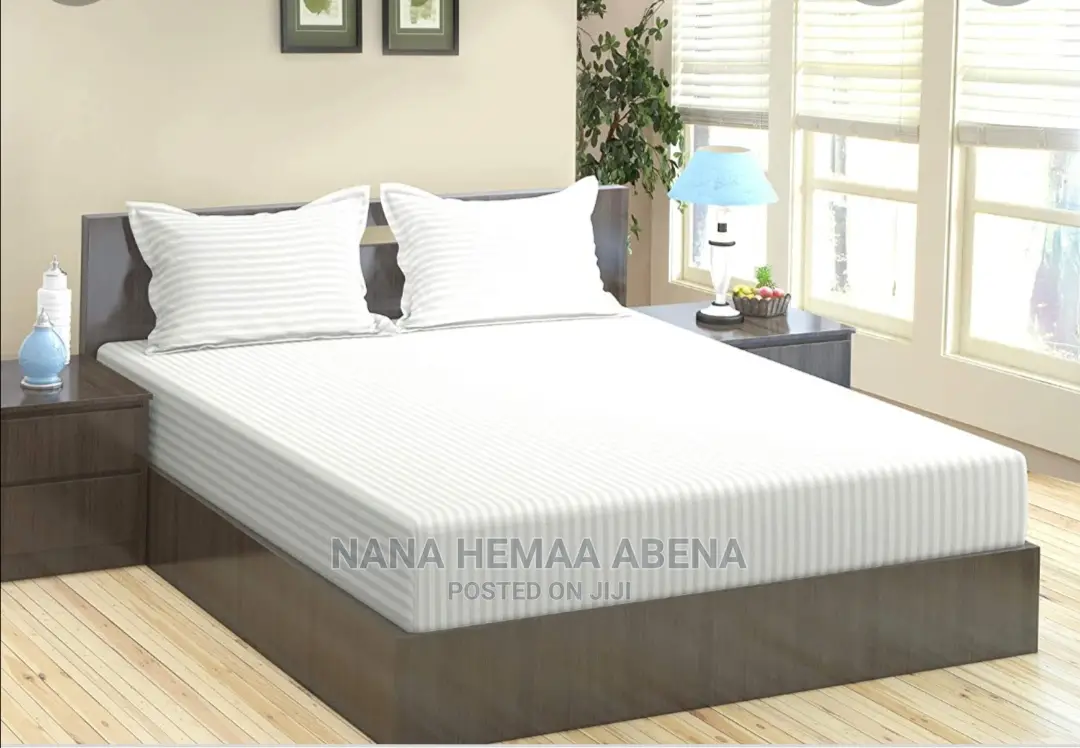 King Size White Quilt/Duvet Cover