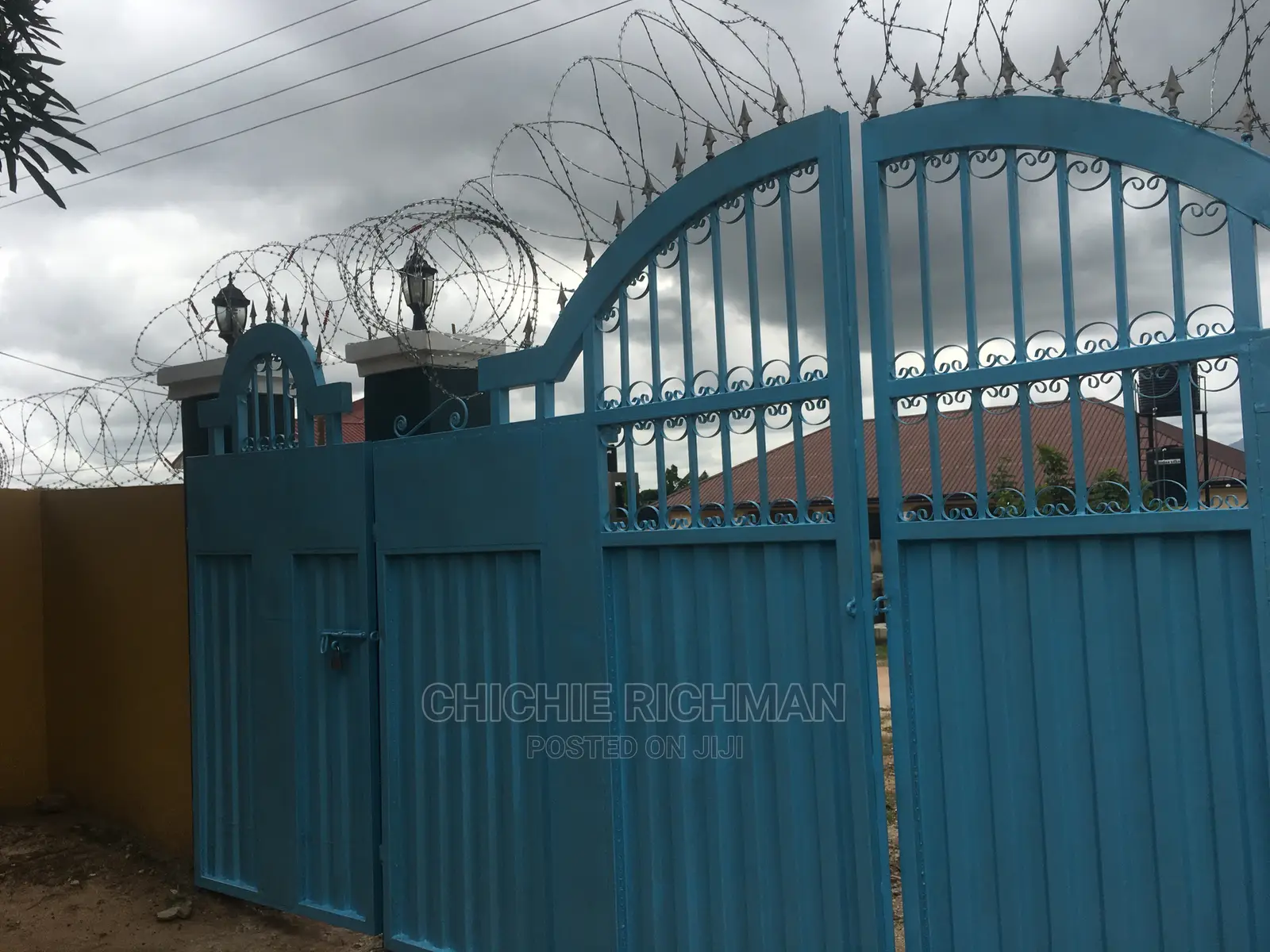 Electric Fence and Razor Wire Installation