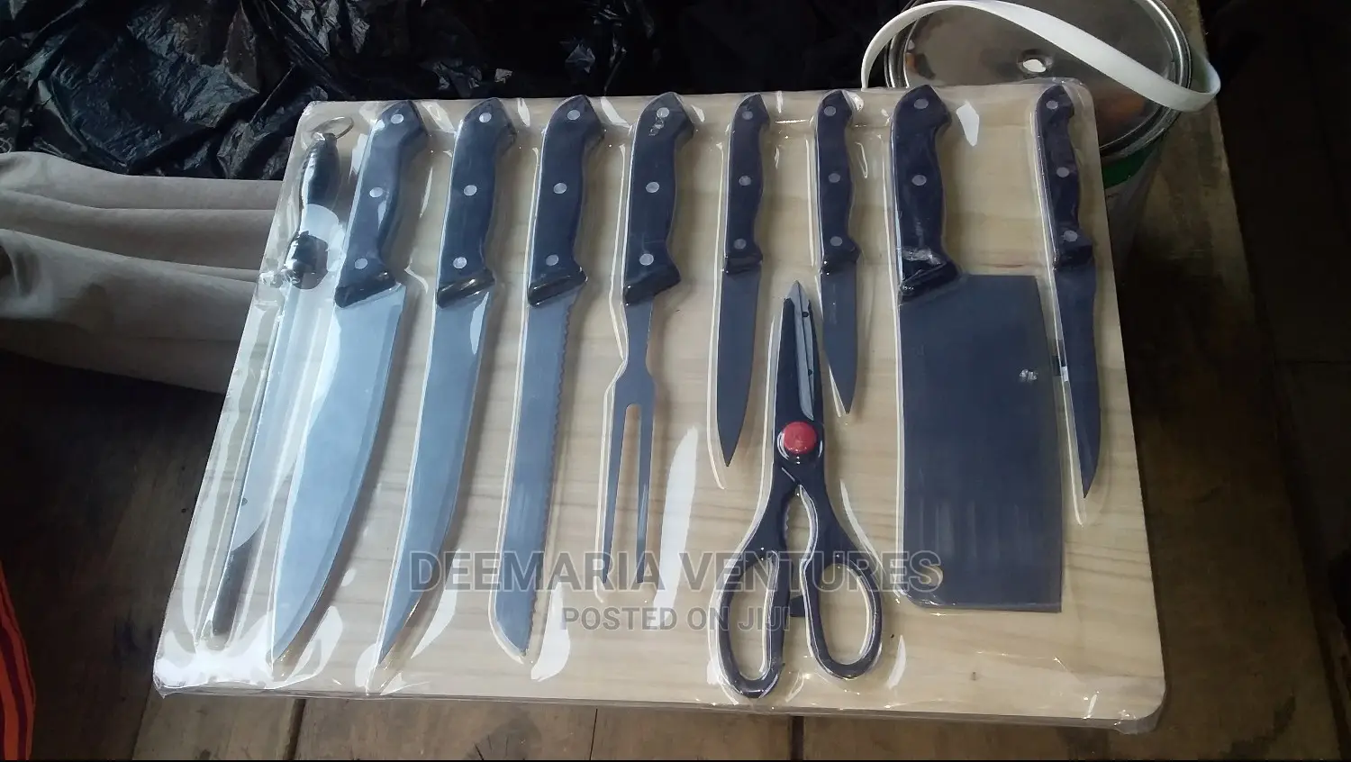 11pcs Knife Set With Cutting Board(German Style)