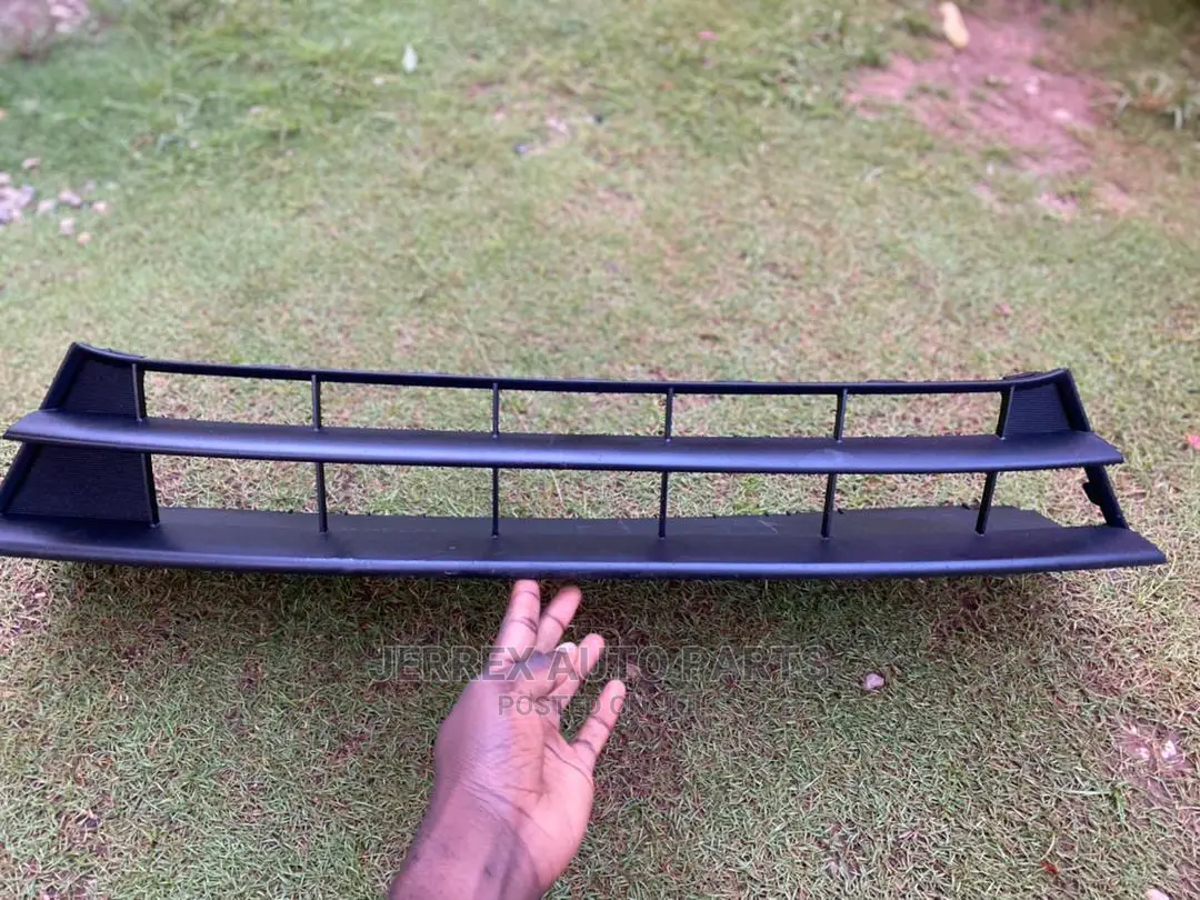 Honda Civic 2016-2018 Bumper Grille/Shells