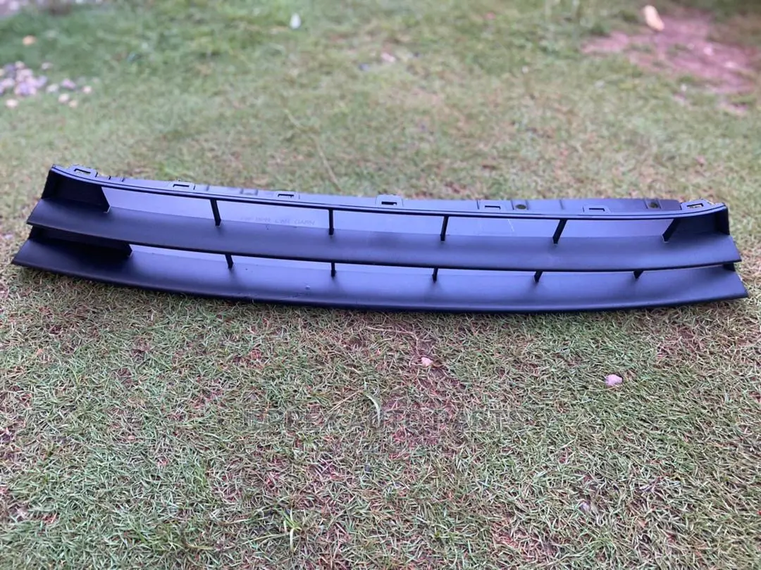 Honda Civic 2016-2018 Bumper Grille/Shells