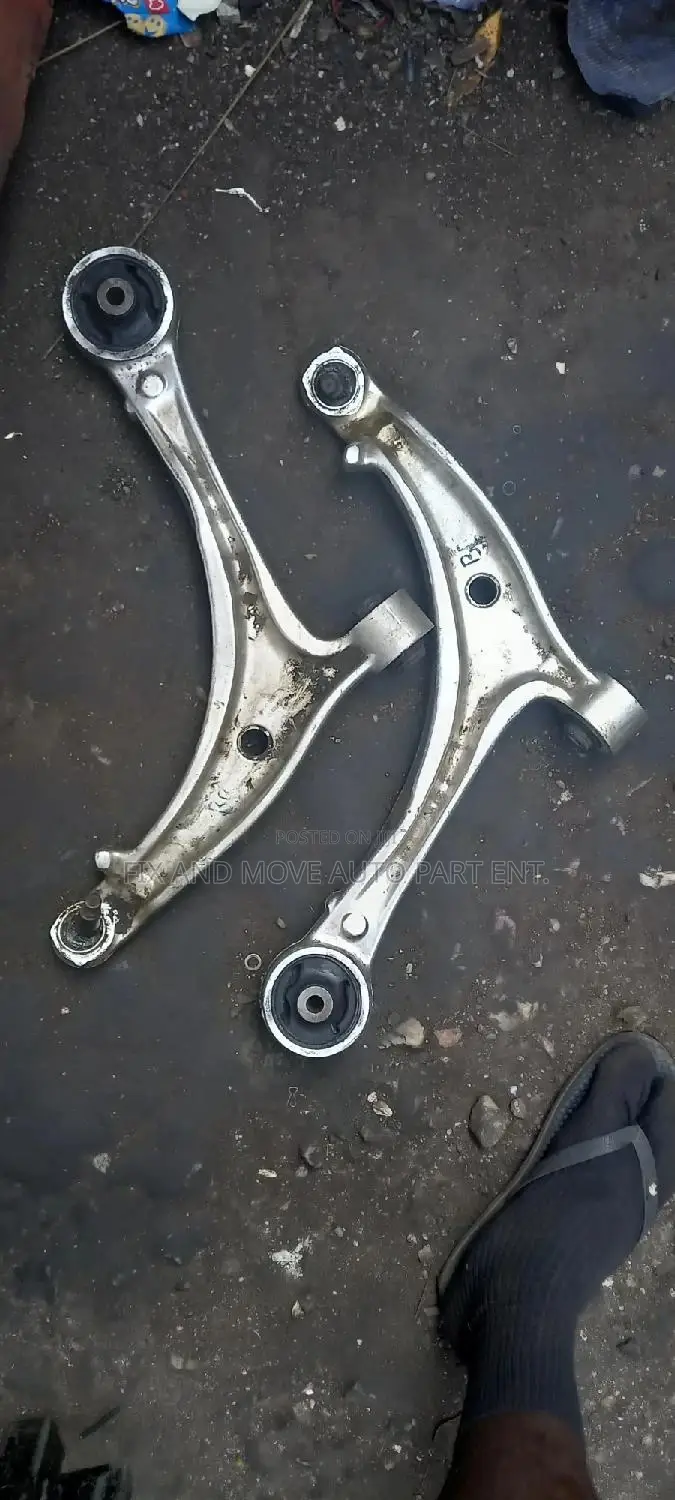 Honda Odyssey 2008 LOWER ARM PAIR Available