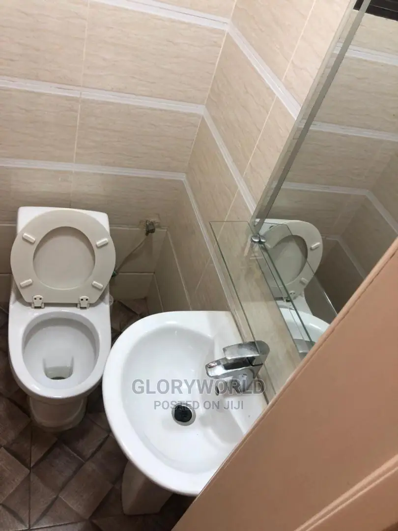 Fully Furnished Chamber and Hall at Dansoman(Monthly Price)