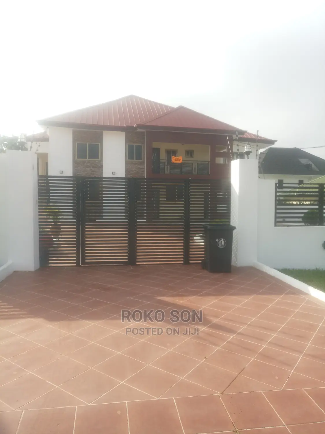 7bdrm Mansion in Dr Roko, The Mall for sale