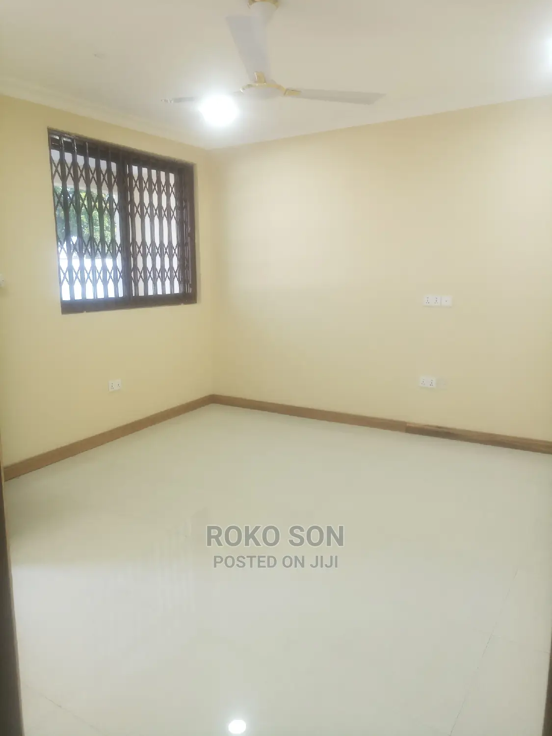 7bdrm Mansion in Dr Roko, The Mall for sale