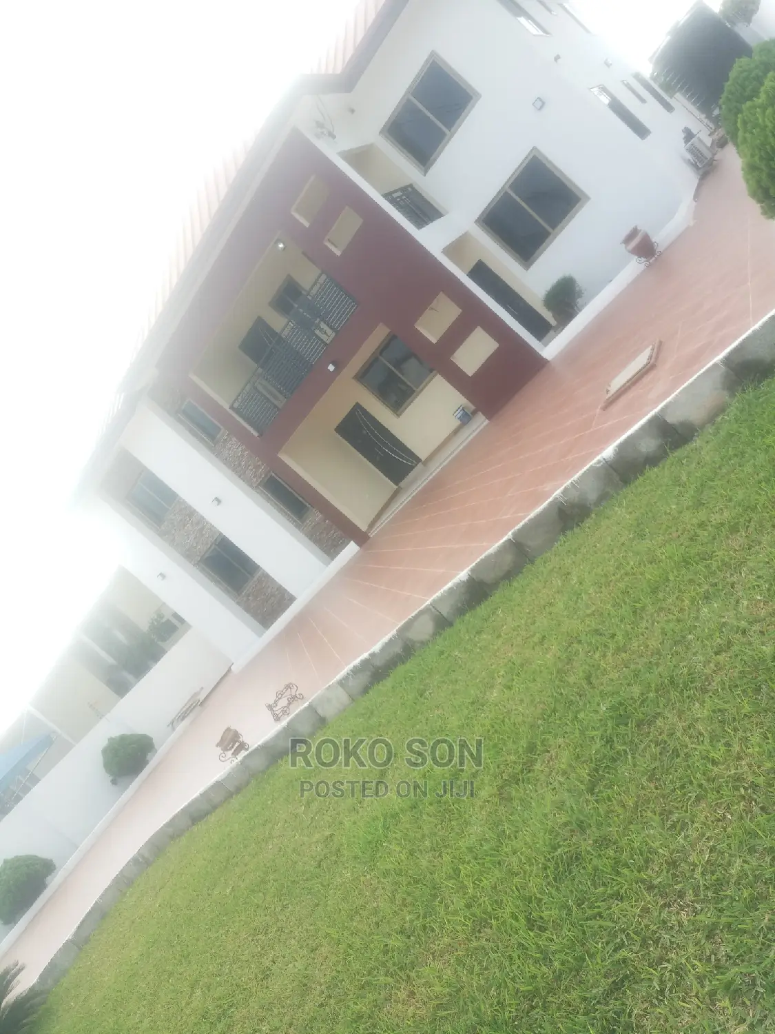 7bdrm Mansion in Dr Roko, The Mall for sale