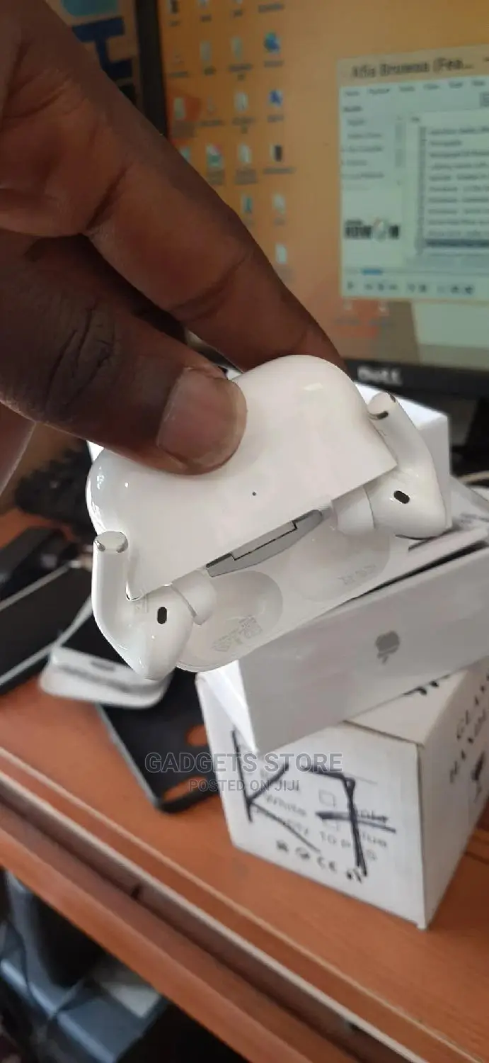 Airpods Pro 1st Grade Works Like The Original