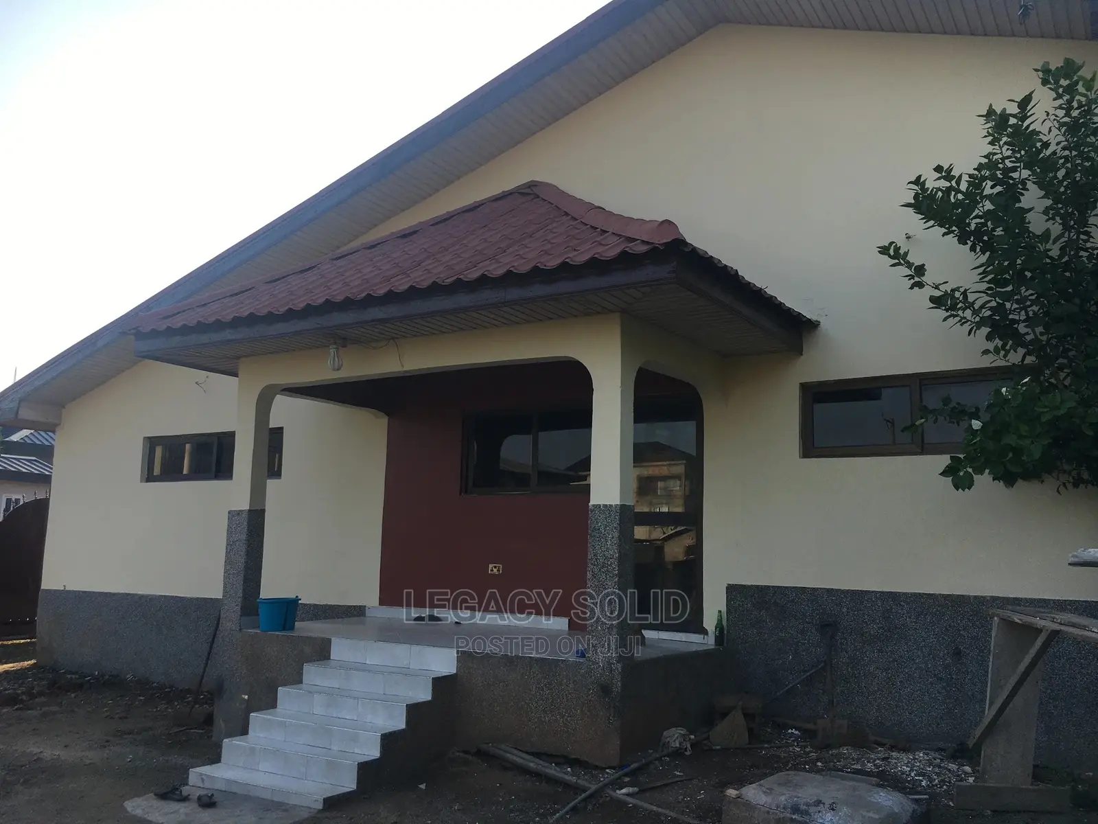 4bdrm House in Legacy Consult, Ledzokuku-Krowor for rent