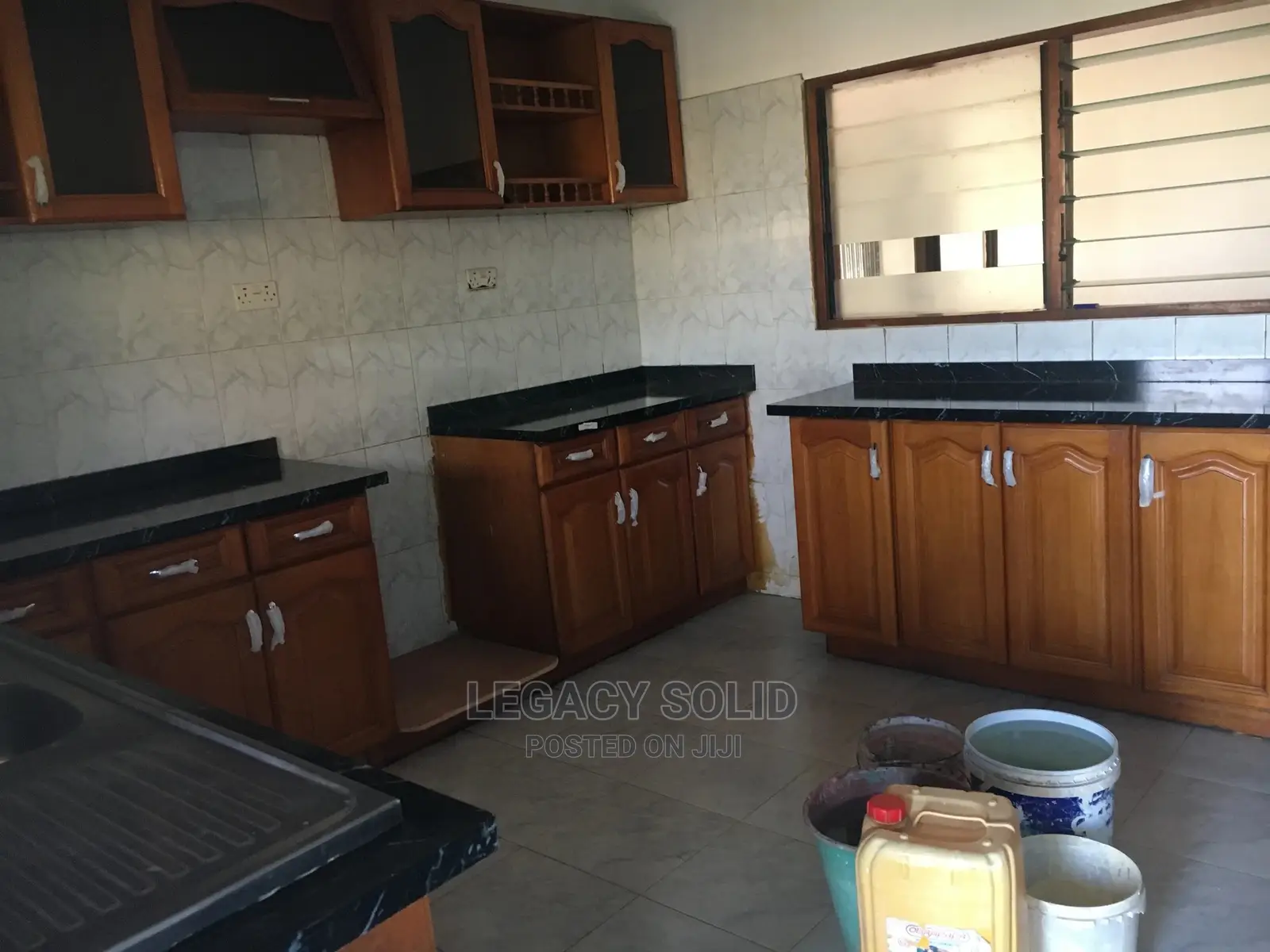 4bdrm House in Legacy Consult, Ledzokuku-Krowor for rent