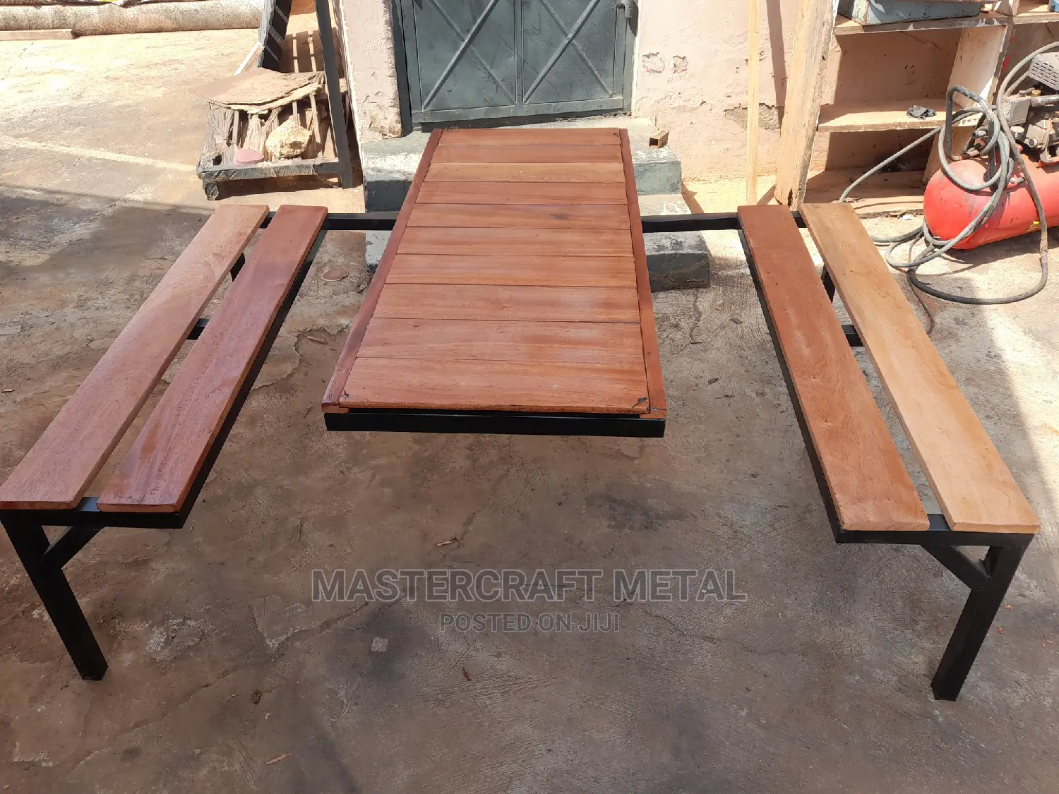 Classy 4 in 1 Seater With Table/ Chairs/ Furniture