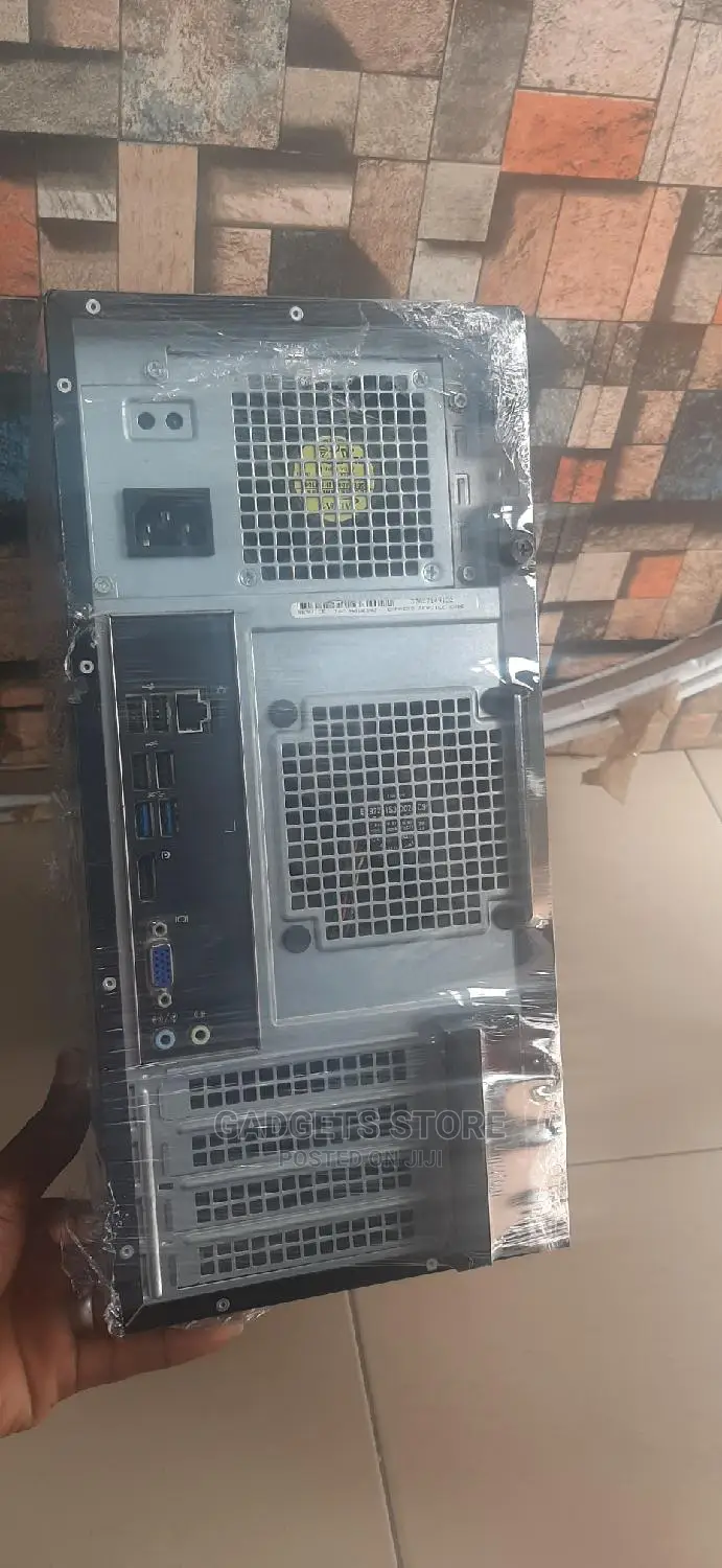 Desktop Computer Dell OptiPlex 3050 8GB Intel Core i5 HDD 500GB