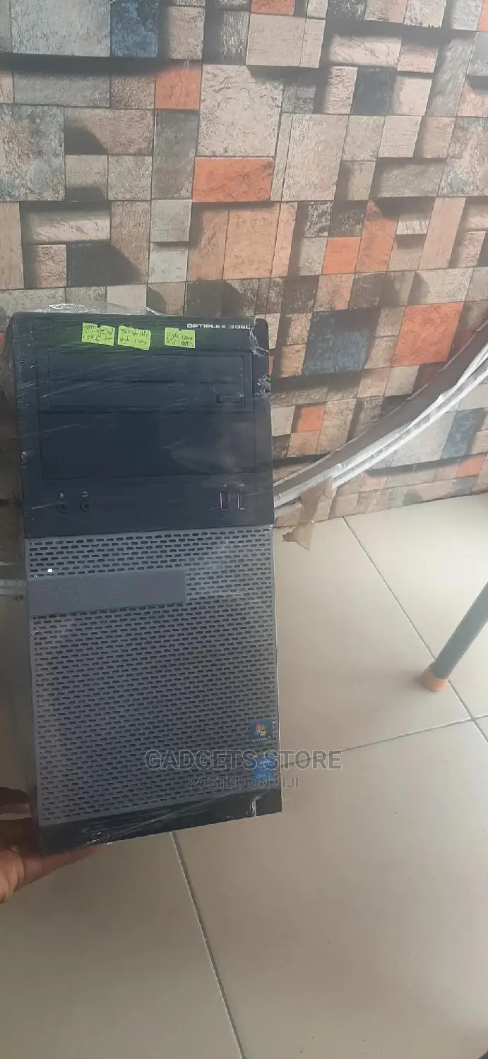 Desktop Computer Dell OptiPlex 3050 8GB Intel Core i5 HDD 500GB