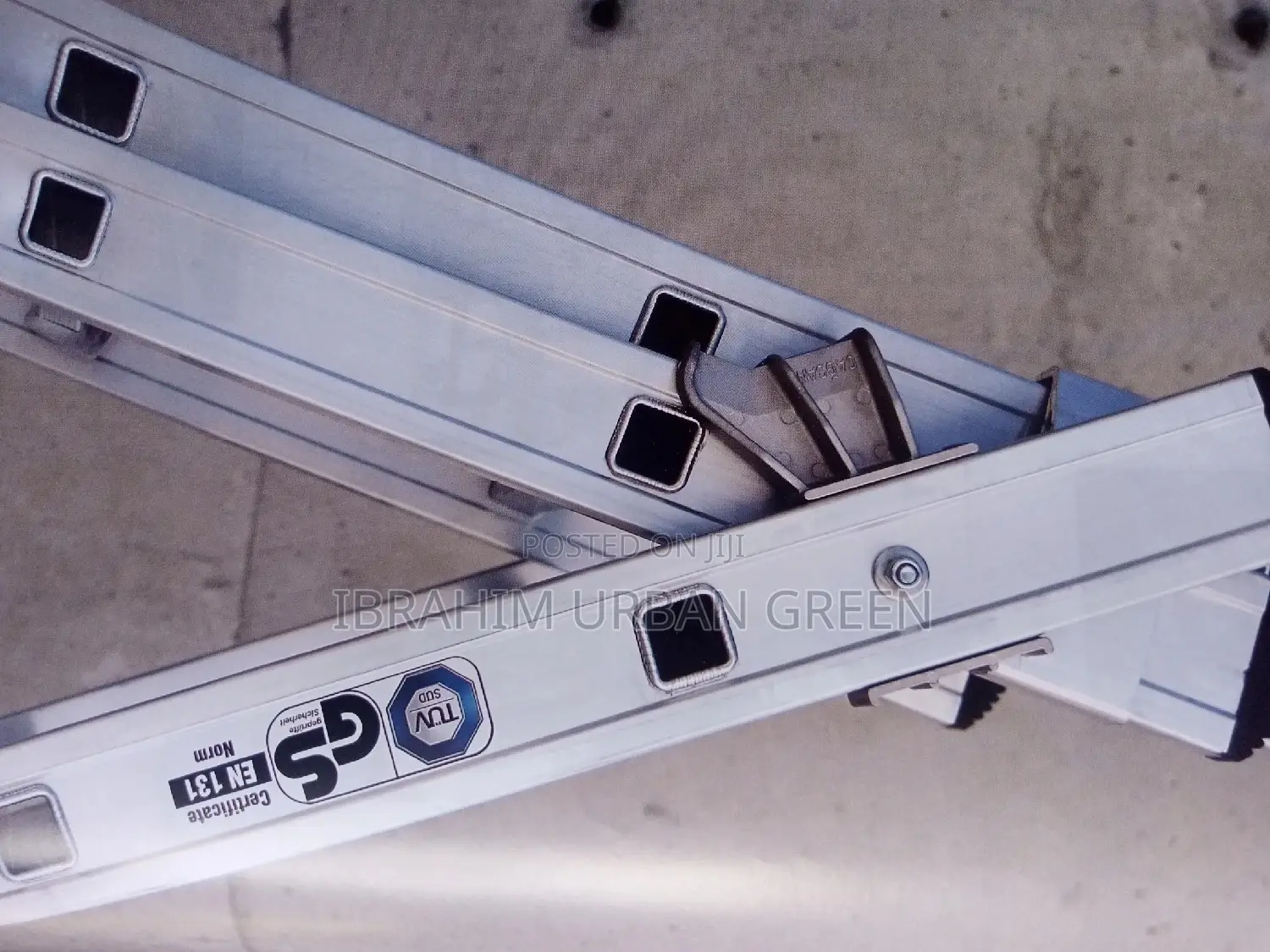 12x3 Aluminum Ladder