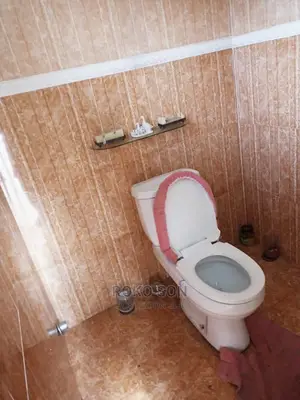 7bdrm House in Dr Roko, Manet Junction for Sale