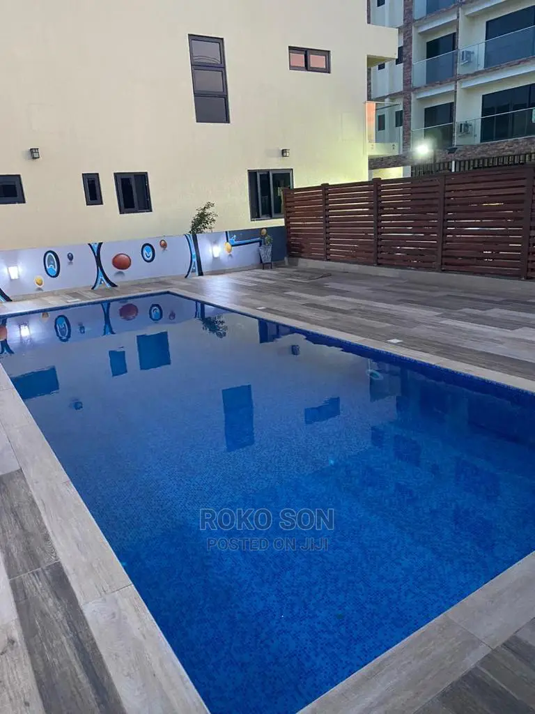 6bdrm Duplex in Dr Roko, American House for sale
