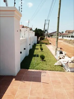 6bdrm Duplex in Dr Roko, American House for sale