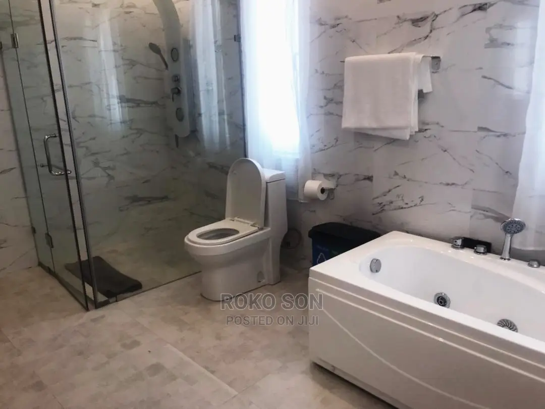 6bdrm Duplex in Dr Roko, American House for sale