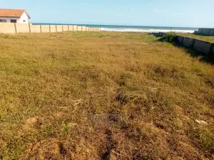 An Acre Plot of Land for Sale in Abelemkpe