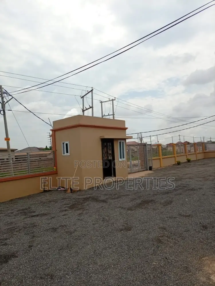 Exclusive 2 Bedroom Ensuit Apartment 4rent in Com.25 Annex.
