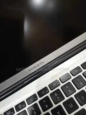 Laptop Apple MacBook Pro 2012 4GB Intel Core 2 Duo HDD 500GB