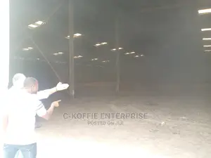 1400SQM Warehouse at North Kaneshie 4 Rent