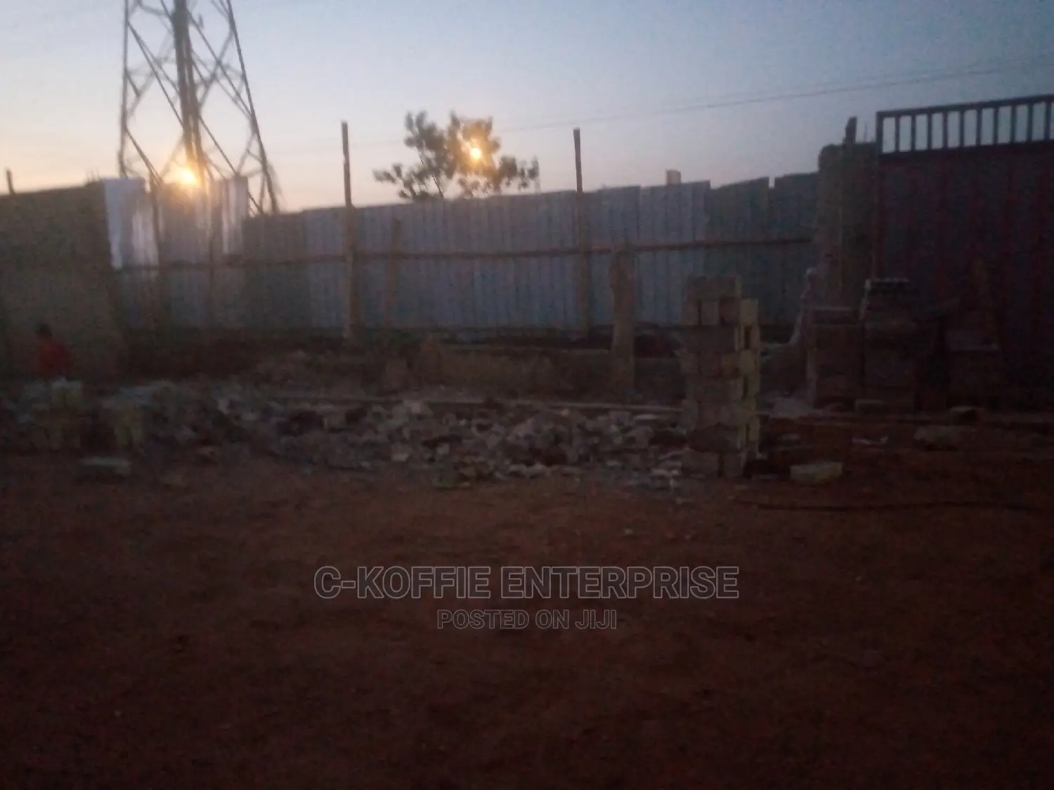 1400SQM Warehouse at North Kaneshie 4 Rent