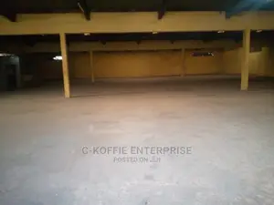 1400SQM Warehouse at North Kaneshie 4 Rent