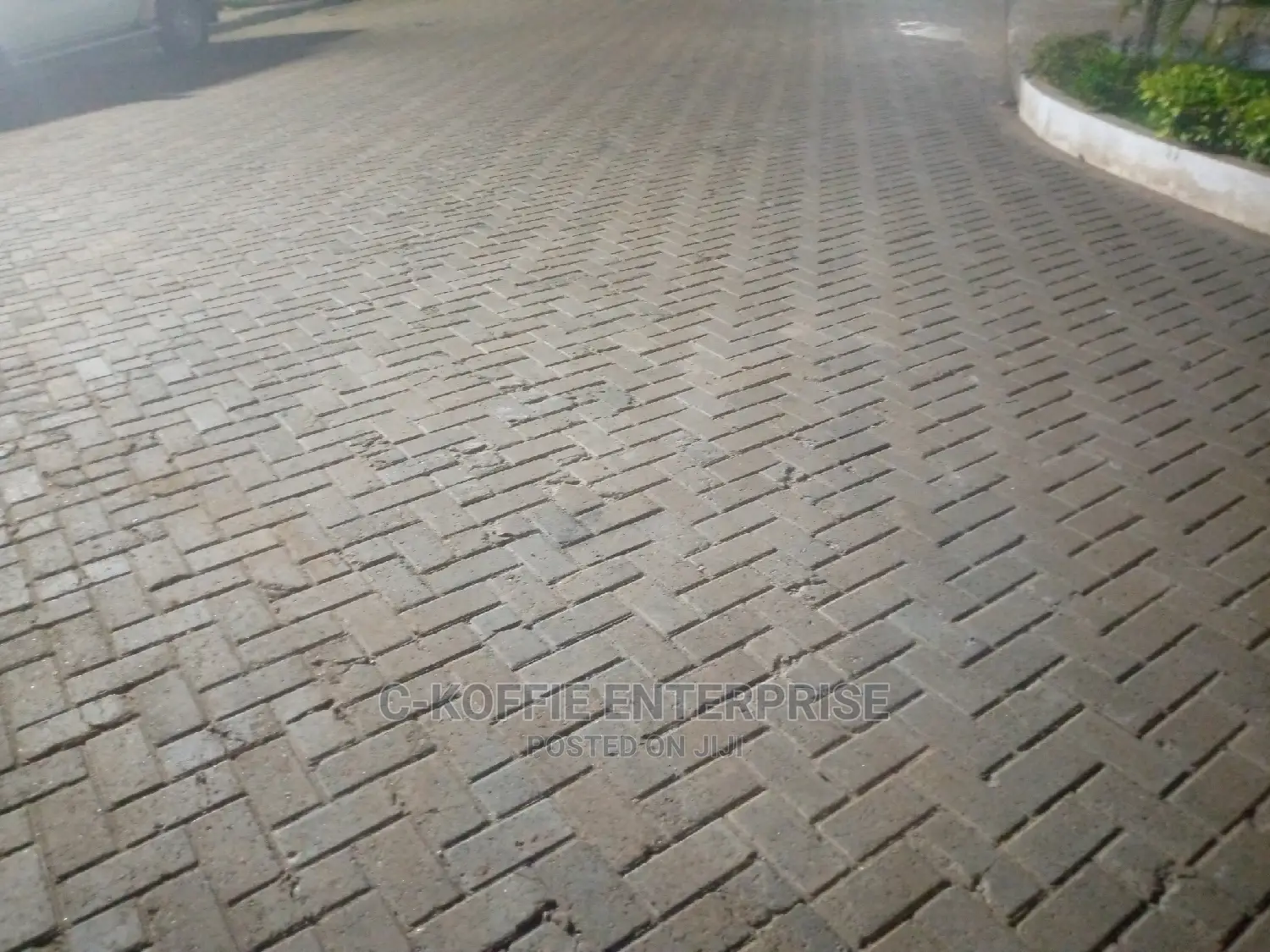 1400SQM Warehouse at North Kaneshie 4 Rent