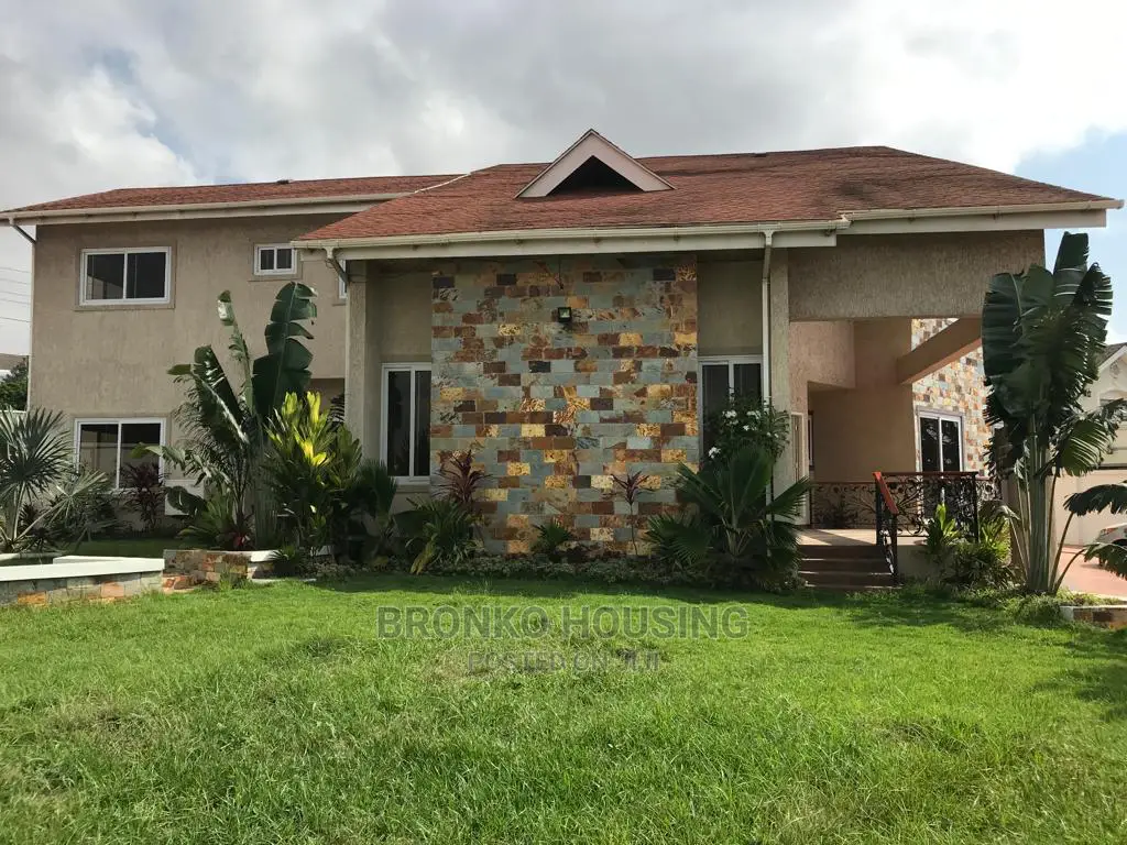 5bdrm House in Bronko Housing, Airport Residential Area for Rent