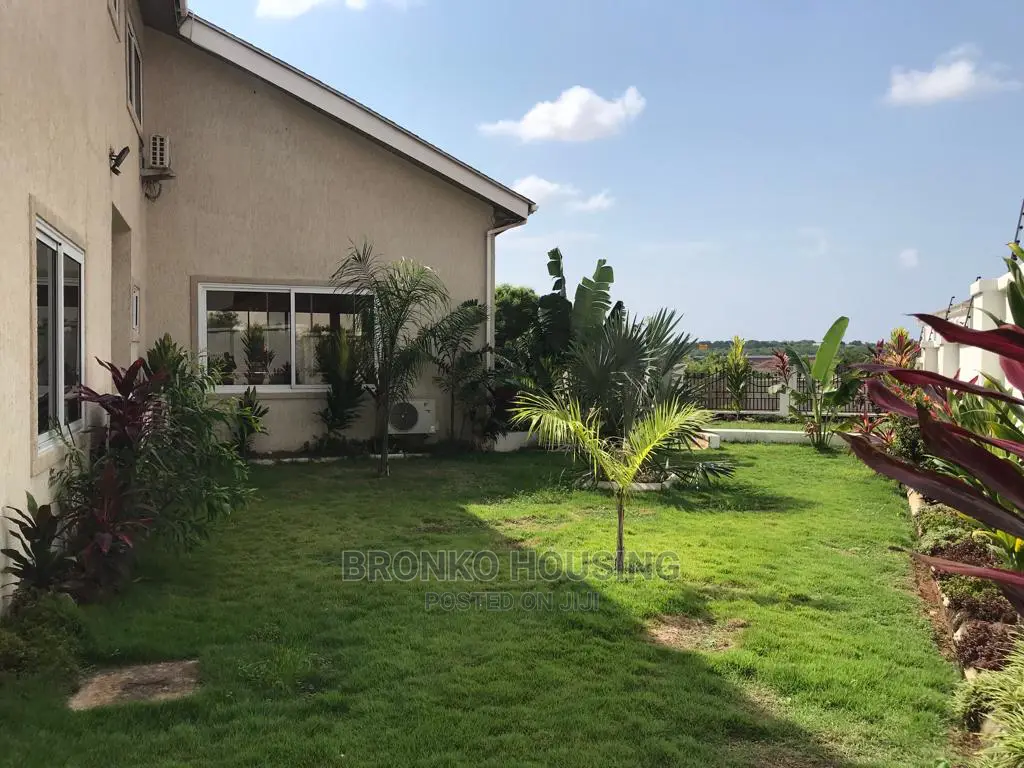 5bdrm House in Bronko Housing, Airport Residential Area for Rent