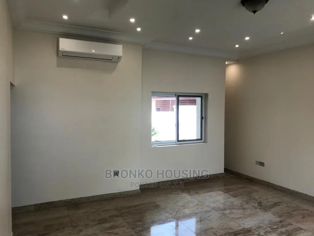 5bdrm House in Bronko Housing, Airport Residential Area for Rent