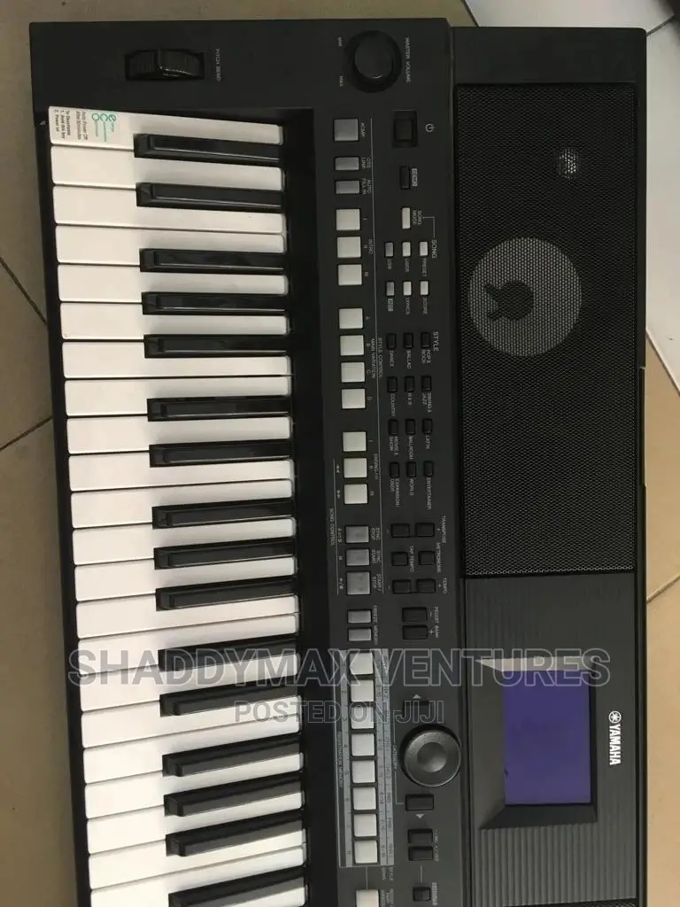 Yamaha PSR S 650 Keyboard