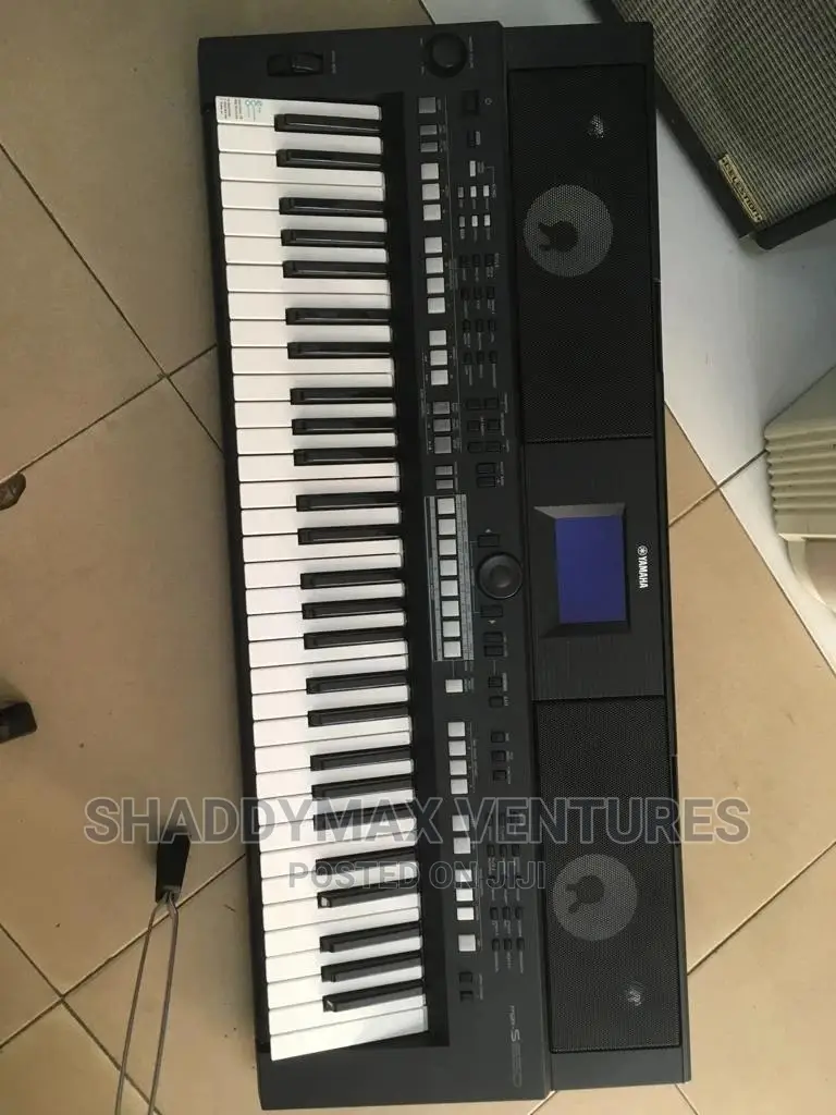 Yamaha PSR S 650 Keyboard