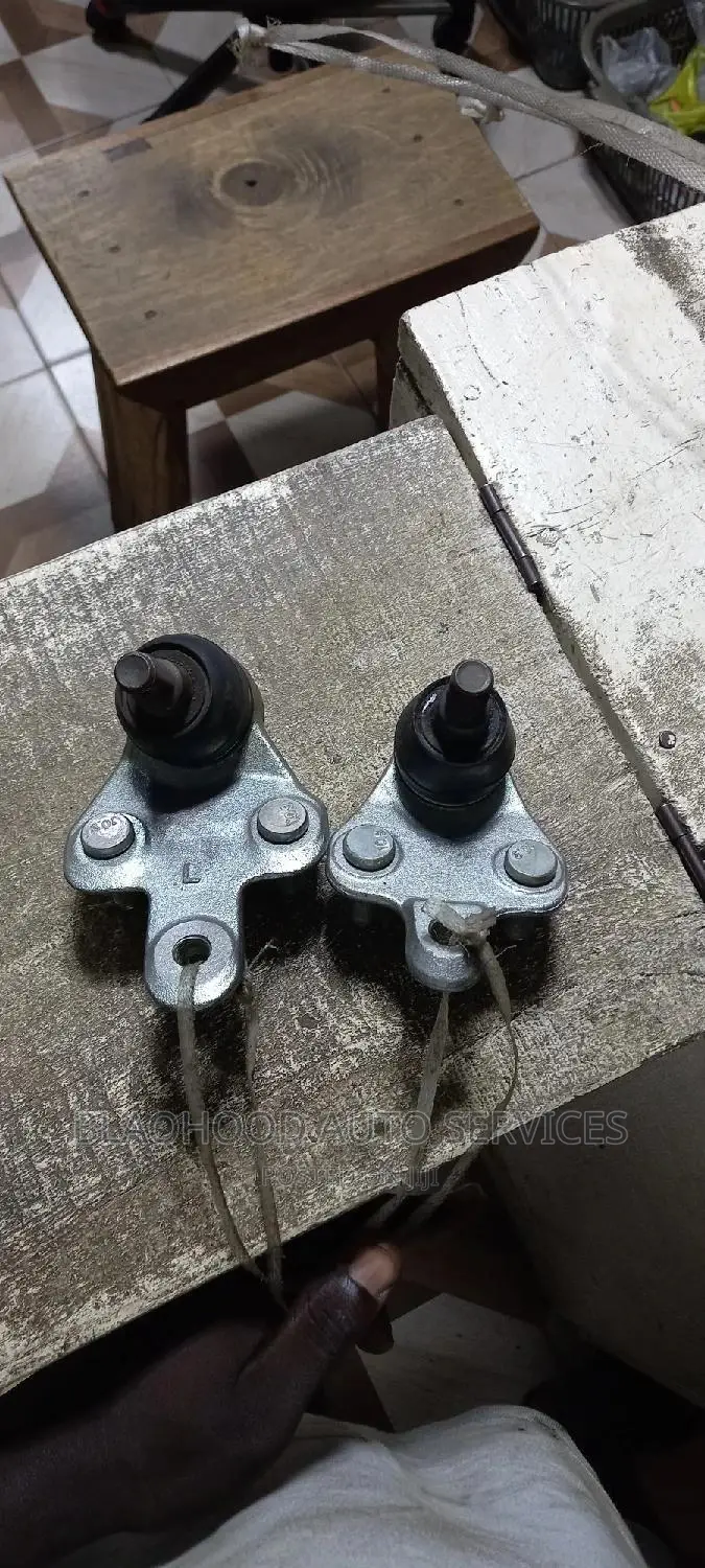 BALL JOINTS Home Used and Brand New for All Cars Available