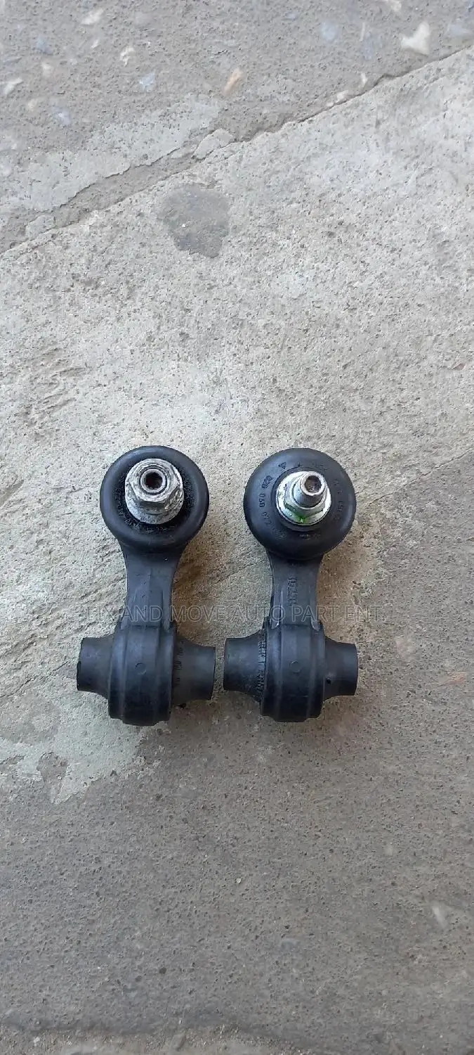 Honda Civic 2016-2019 Back LINK BAR Pair Available