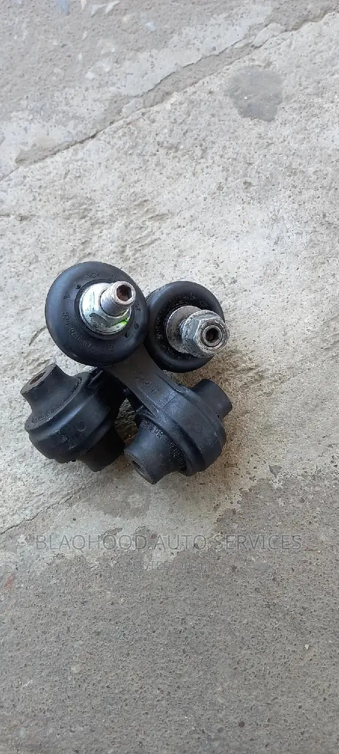Honda Civic 2016-2019 Back LINK BAR Pair in Stock
