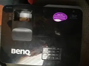 Benq DLP Smart Projector 3200lumens for Sale