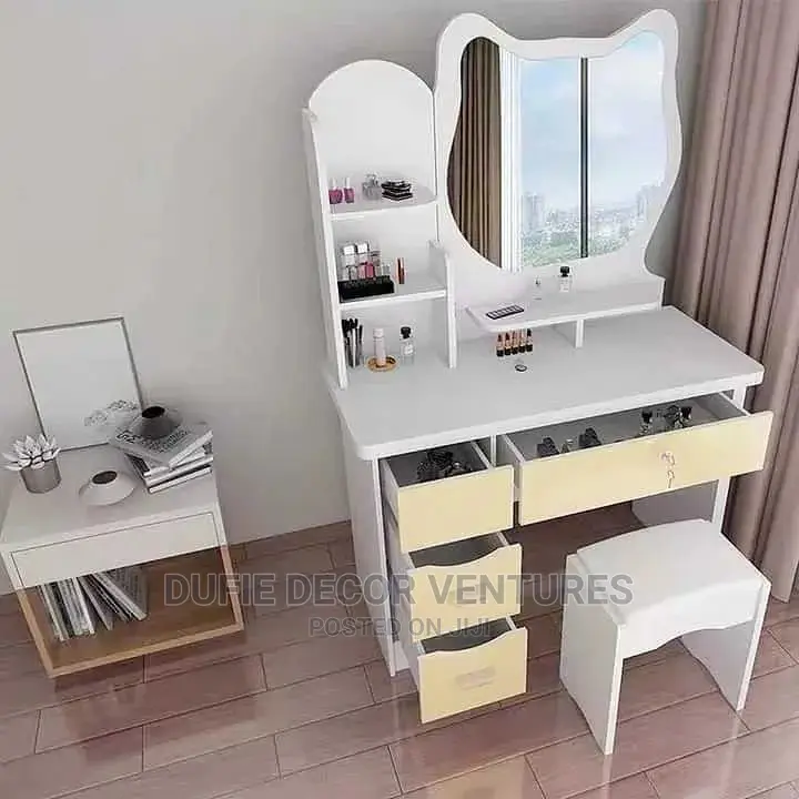 Promotion of Wooden Dressing Mirror