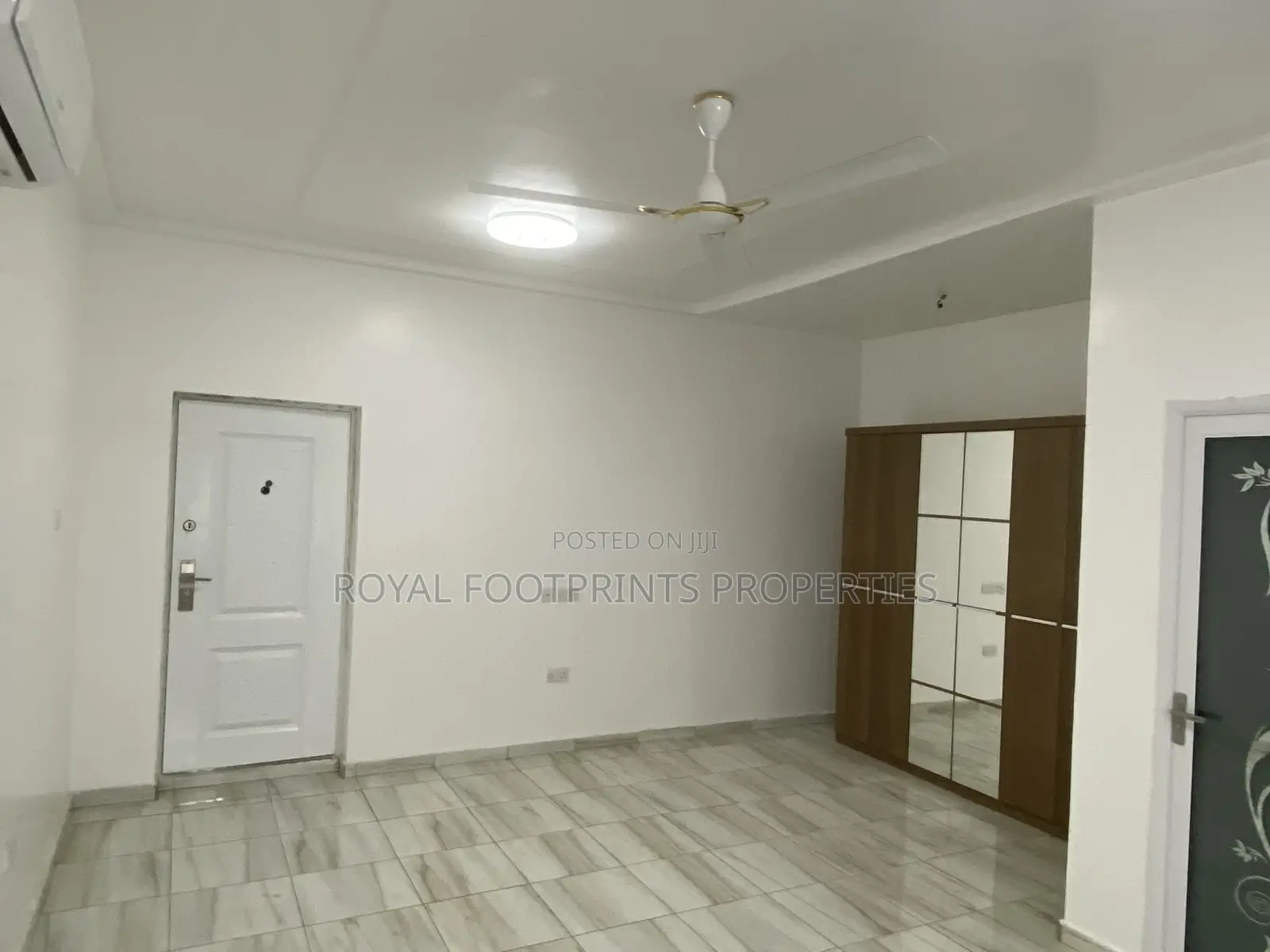 5bdrm House in Ashaley Botwe for sale